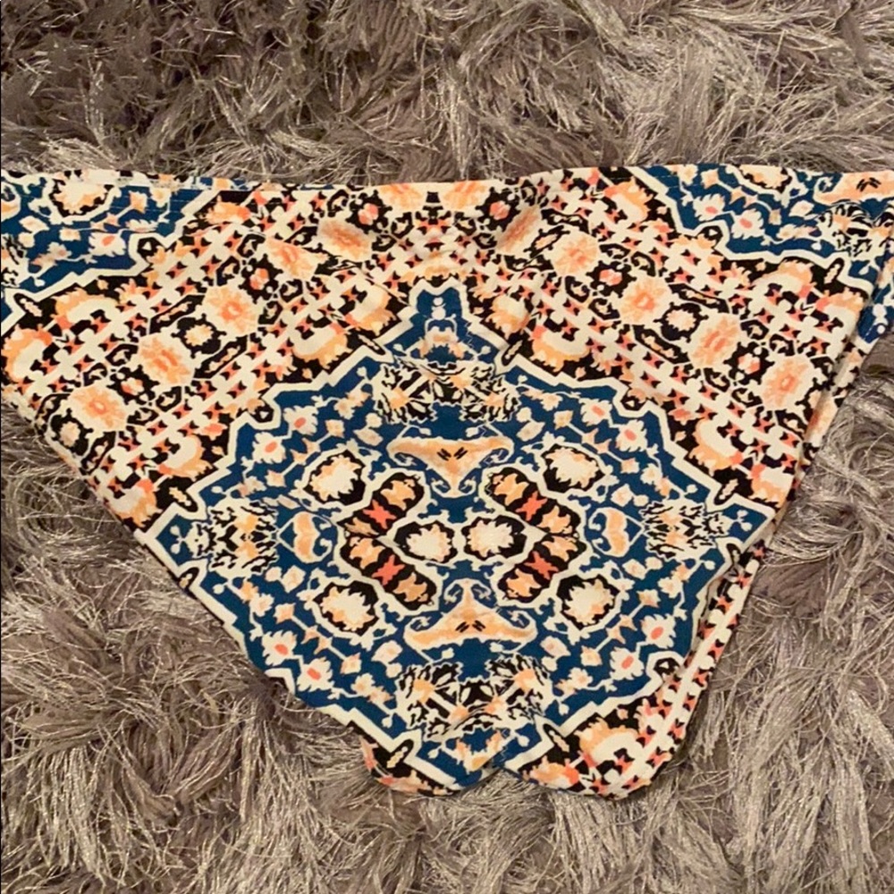bottoms - Picture 2 of 4
